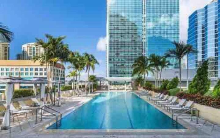 Apartamento Spacious Corner At Aka With Bay View In Ideal Location Free Parking *